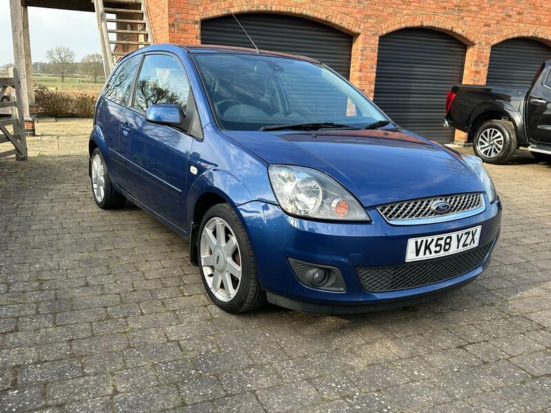 View FORD FIESTA 1.4 Zetec Blue Edition