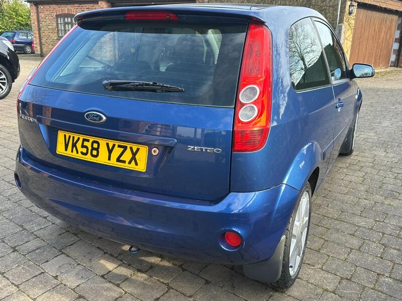 View FORD FIESTA 1.4 Zetec Blue Edition