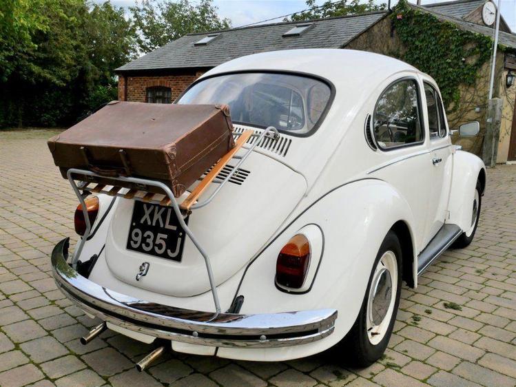 VOLKSWAGEN BEETLE