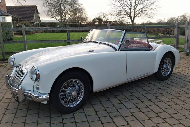 MG MGA